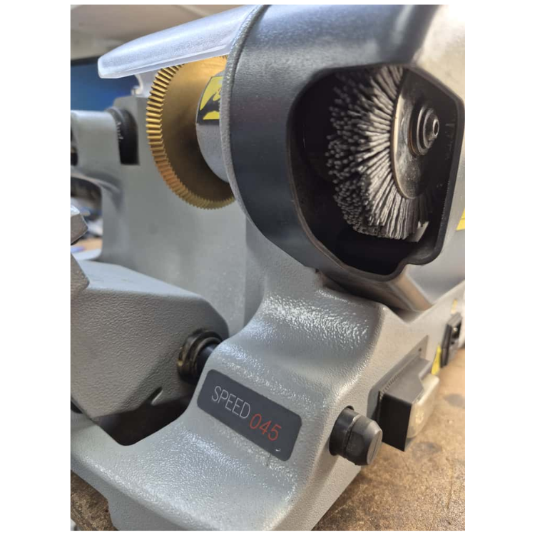 ILCO Speed 045 Manual Duplicator Machine - Key Cutting Machine - Used-Refurbished