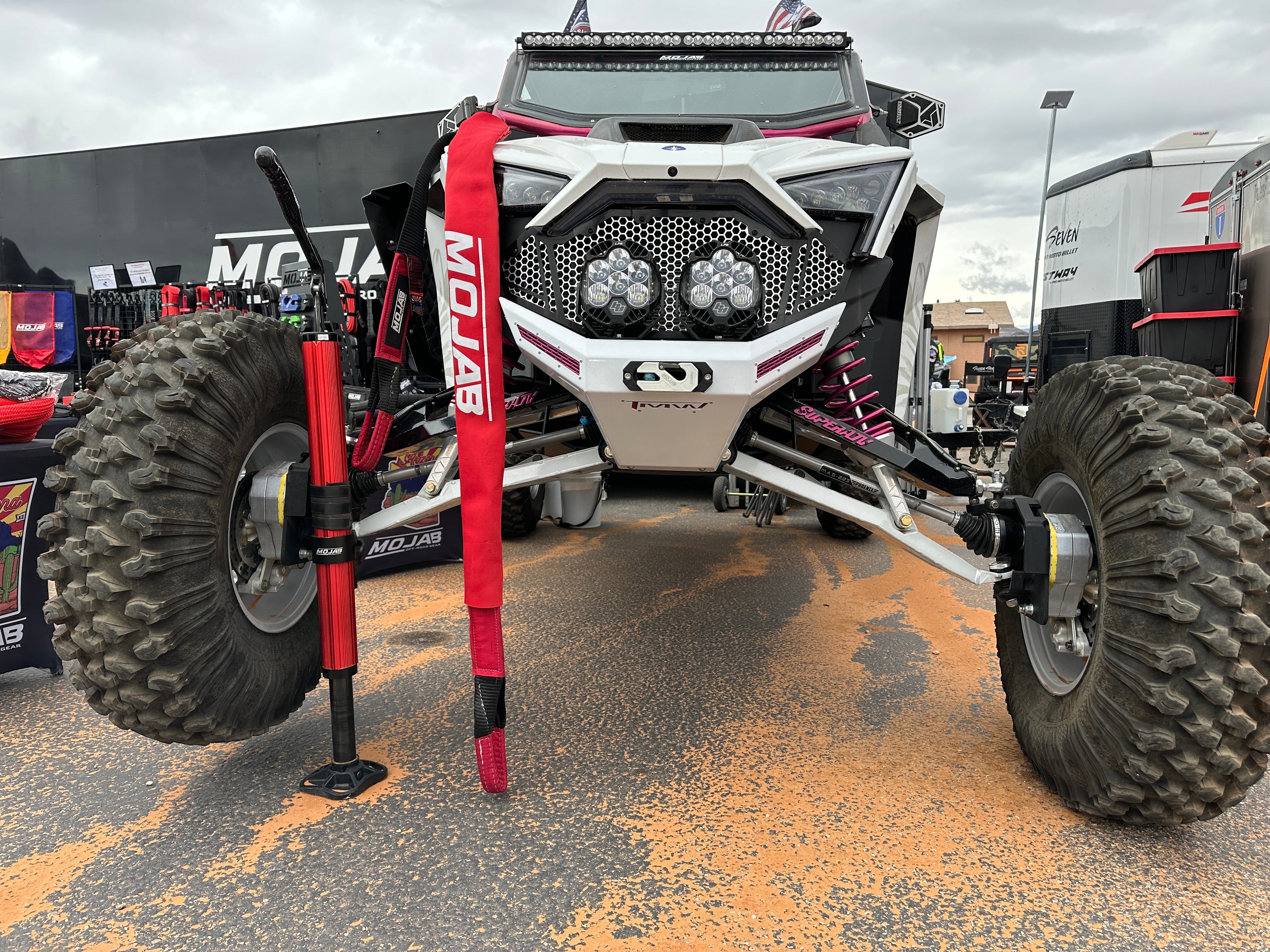 CarbonPro Compact Hydraulic Jack with Mounting Clamps MLH 40''