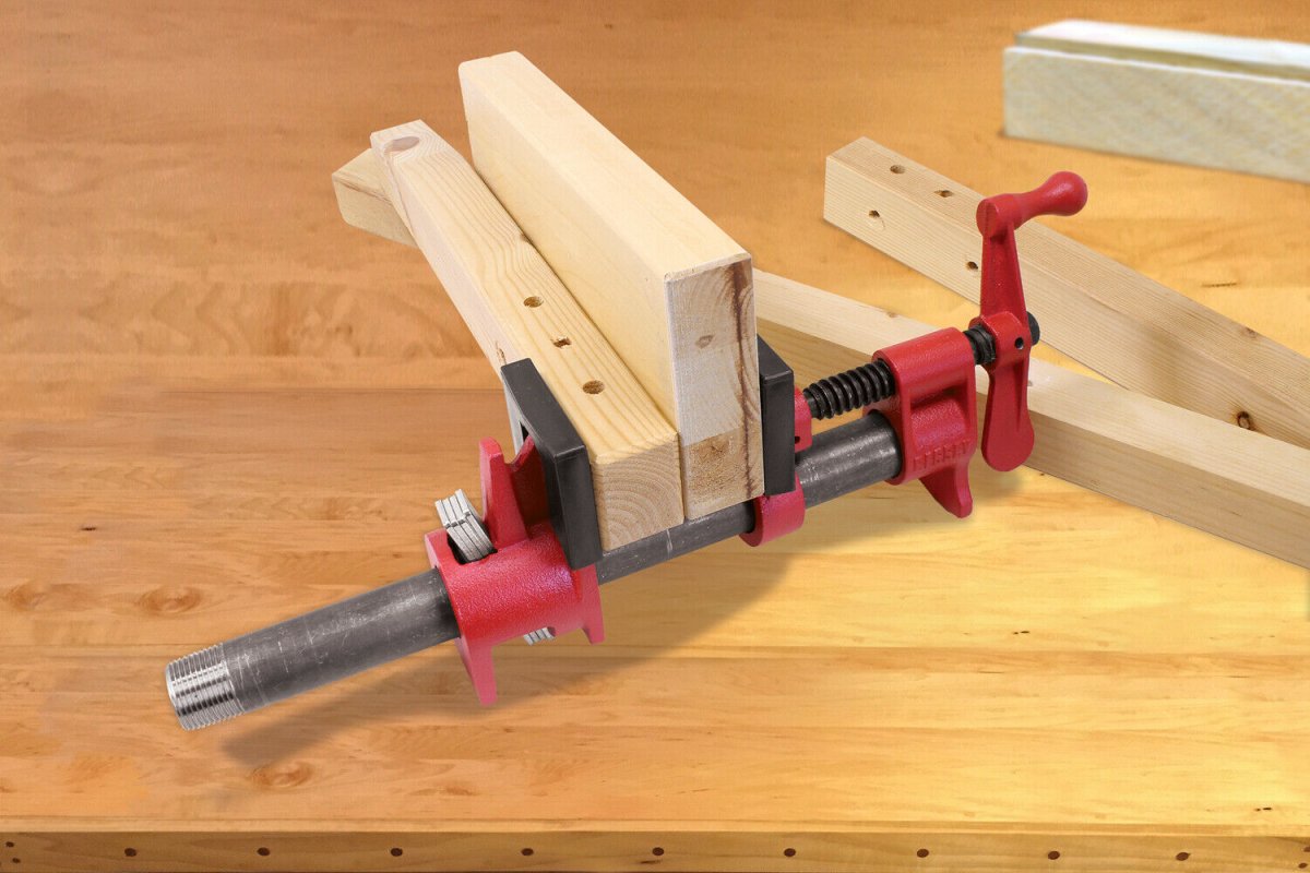Bessey Traditional Style Pipe Clamps 3/4