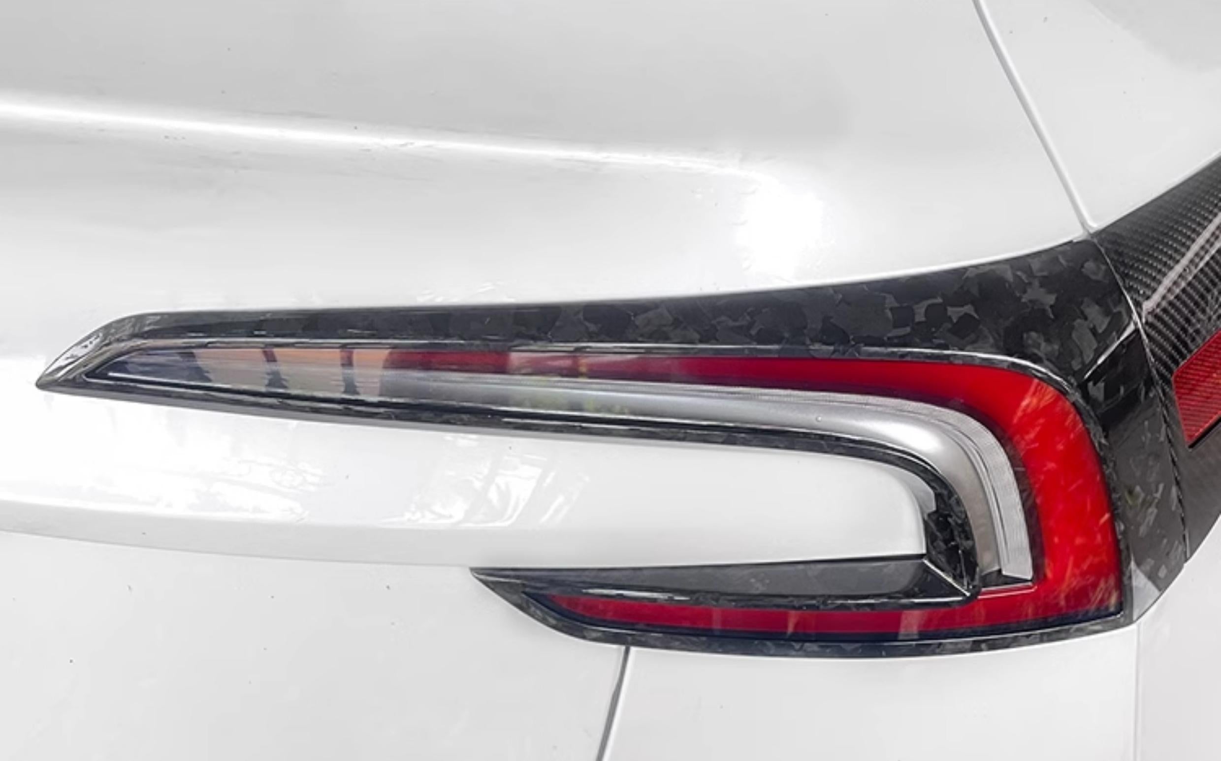 Dry Carbon Fiber Tail Light Cover for Tesla Model 3 Highland (2 pcs)
