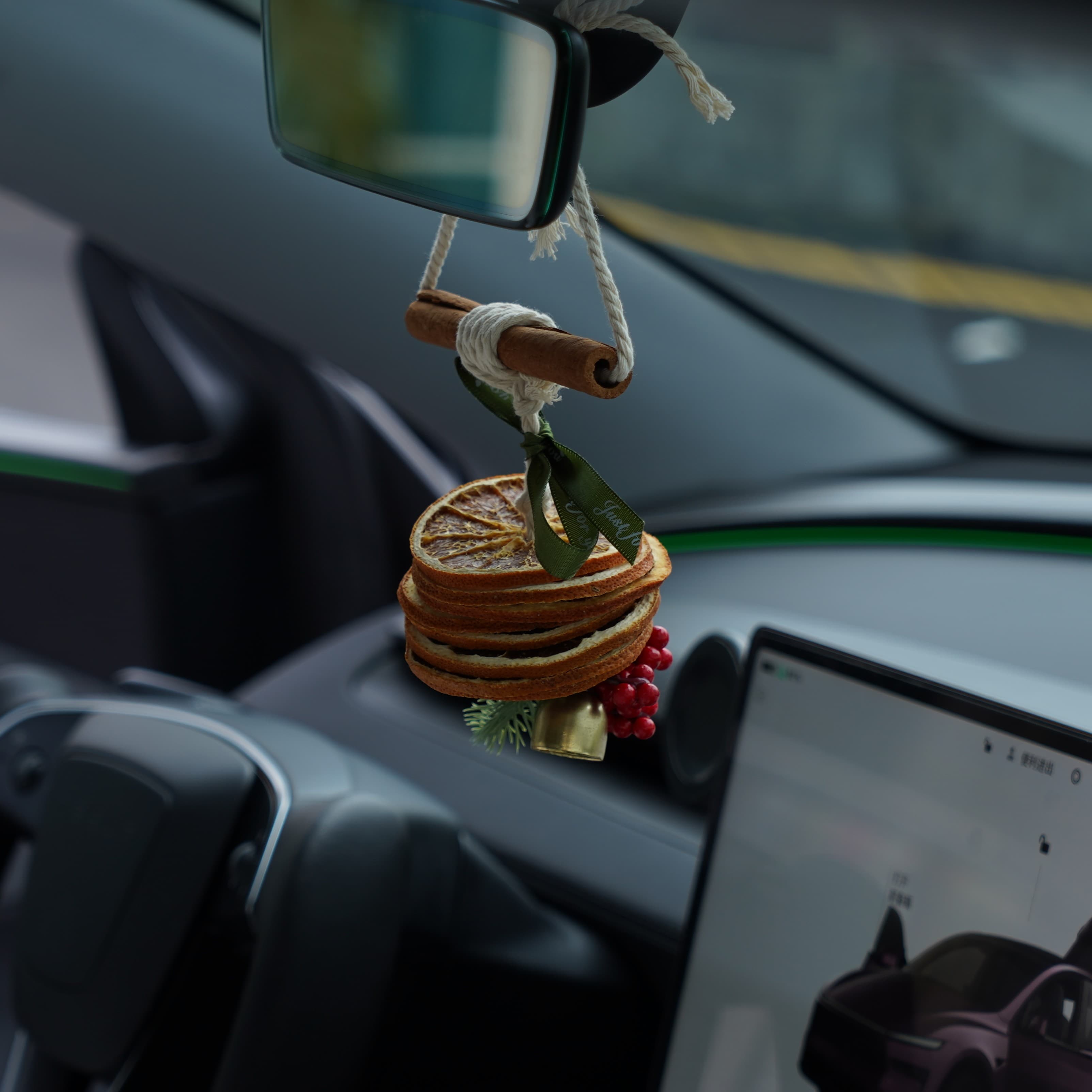 Car Orange Scent Christmas Ornament 丨Universal Hanging Design