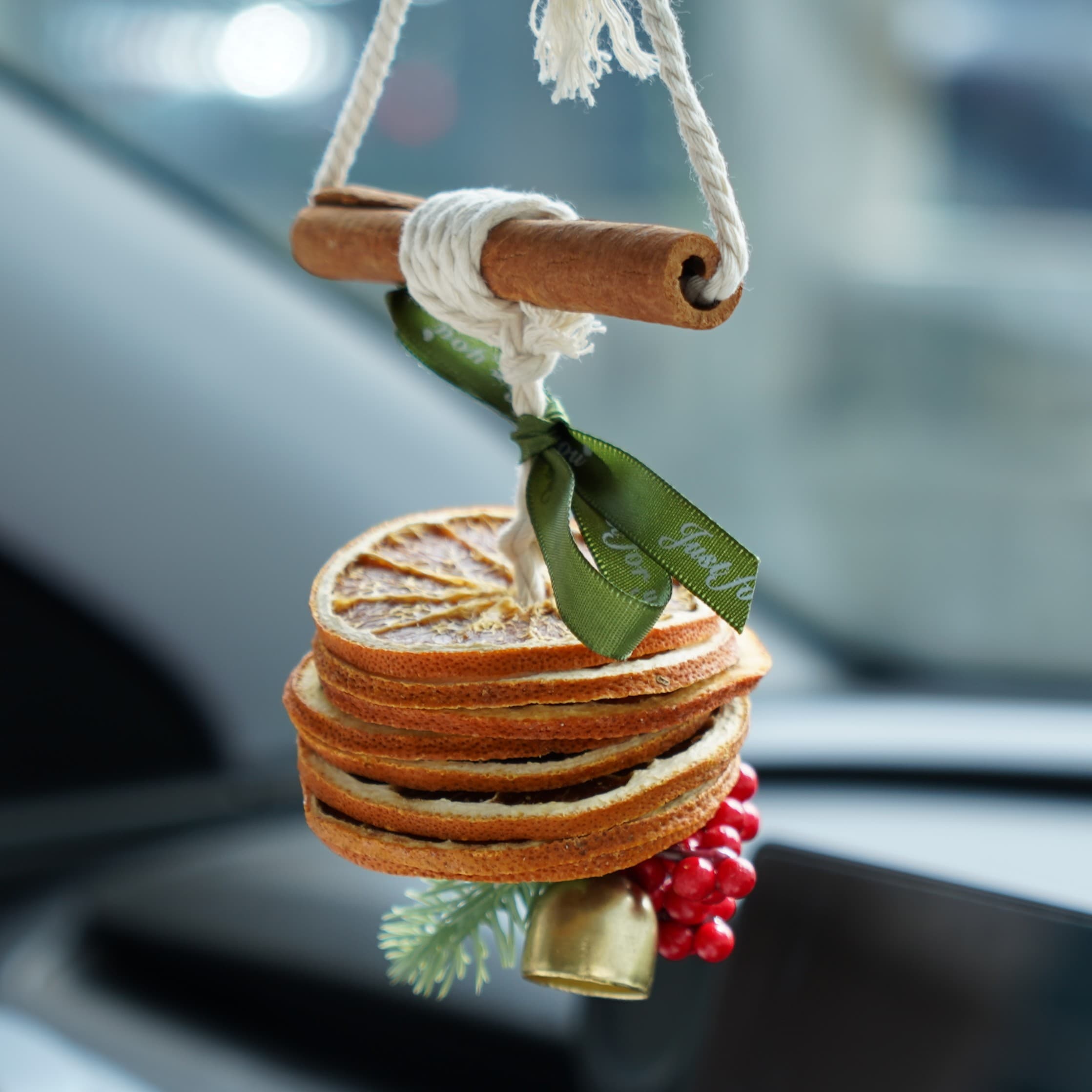 Car Orange Scent Christmas Ornament 丨Universal Hanging Design