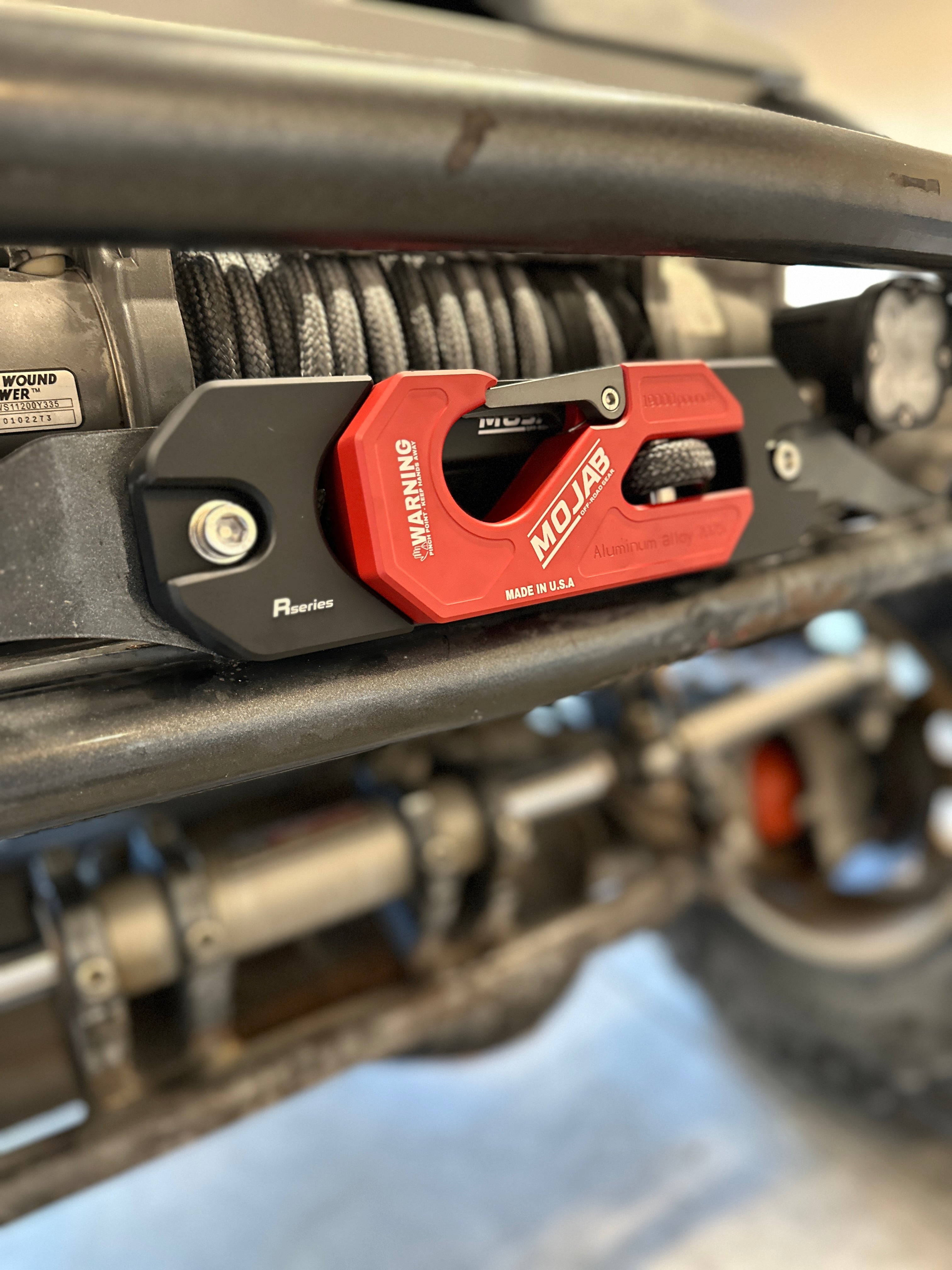 Aluminum Recessed Winch Shackle with Fairlead Kit, closed latch (LIFE TIME WARRANTY*)