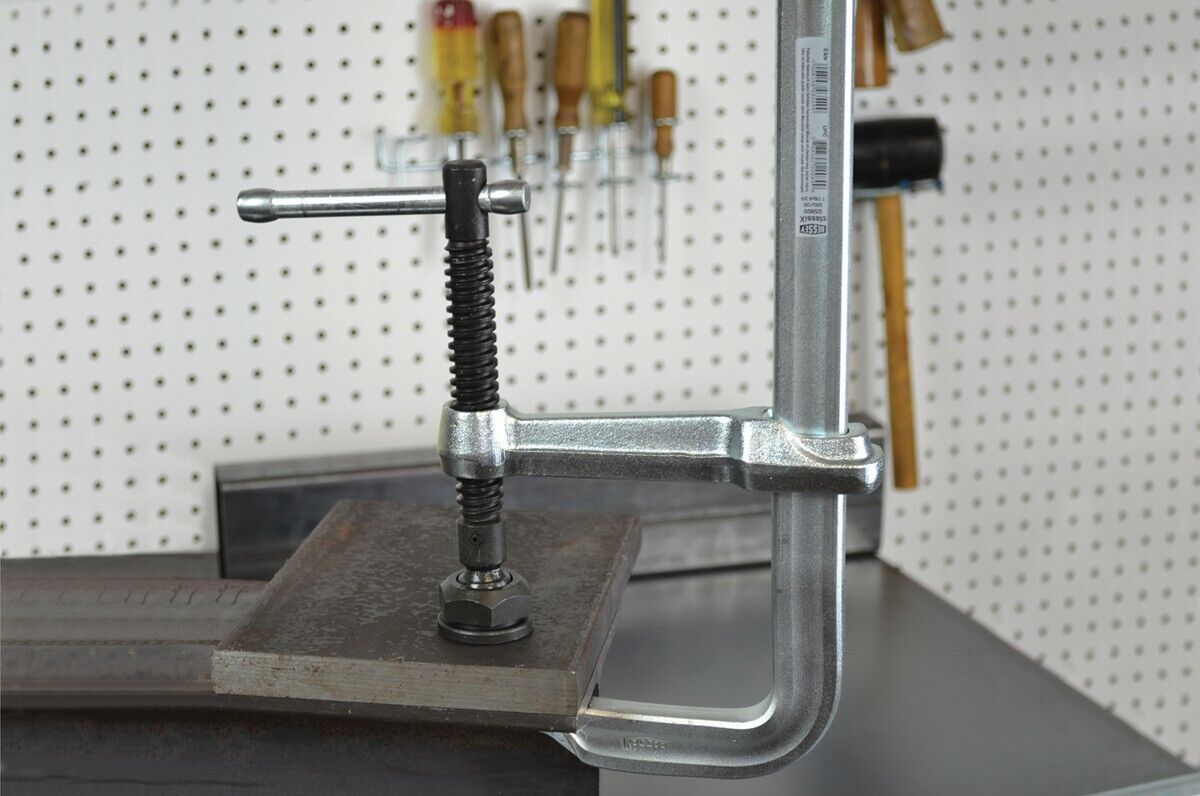 Bessey classiX® Bar Clamp With Heavy Duty Pad 16