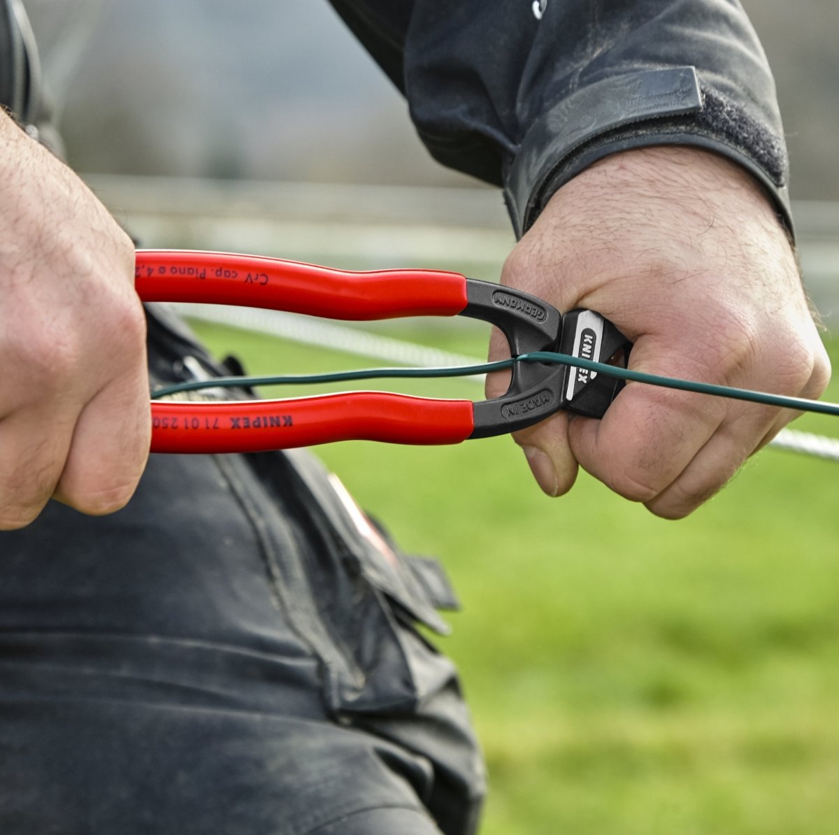 Knipex CoBalt® High Leverage XL Bolt Cutters 10