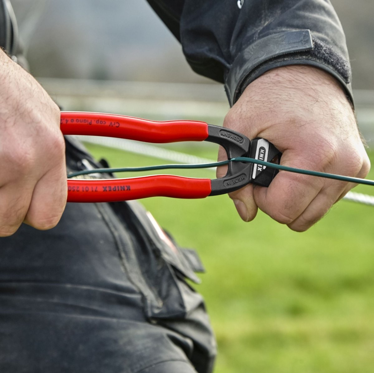 Knipex CoBalt® High Leverage XL Bolt Cutters 10