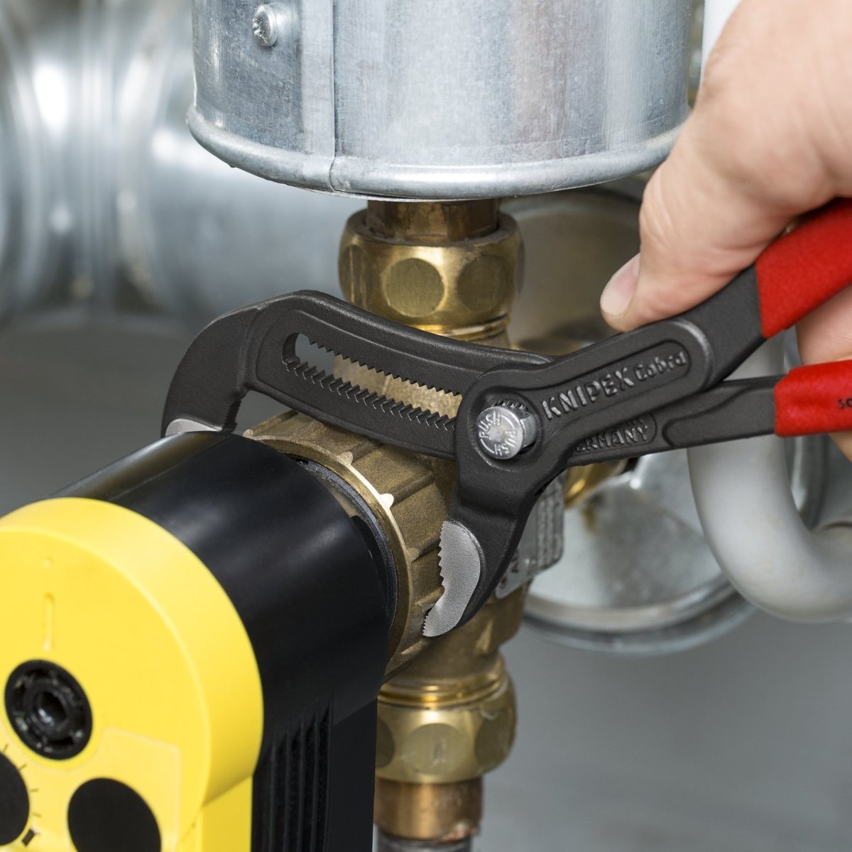 Knipex Cobra® High-Tech Water Pump Pliers 10